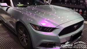 CARLIKE CL-MW-02 MAGIC CHAMELEON VINILO BLANCO BRILLANTE A PÚRPURA En Ford Mustang 