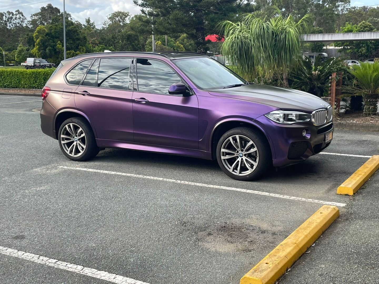 The Color-Shift Trends Wrapping Cars in 2025 - CARLIKE WRAP